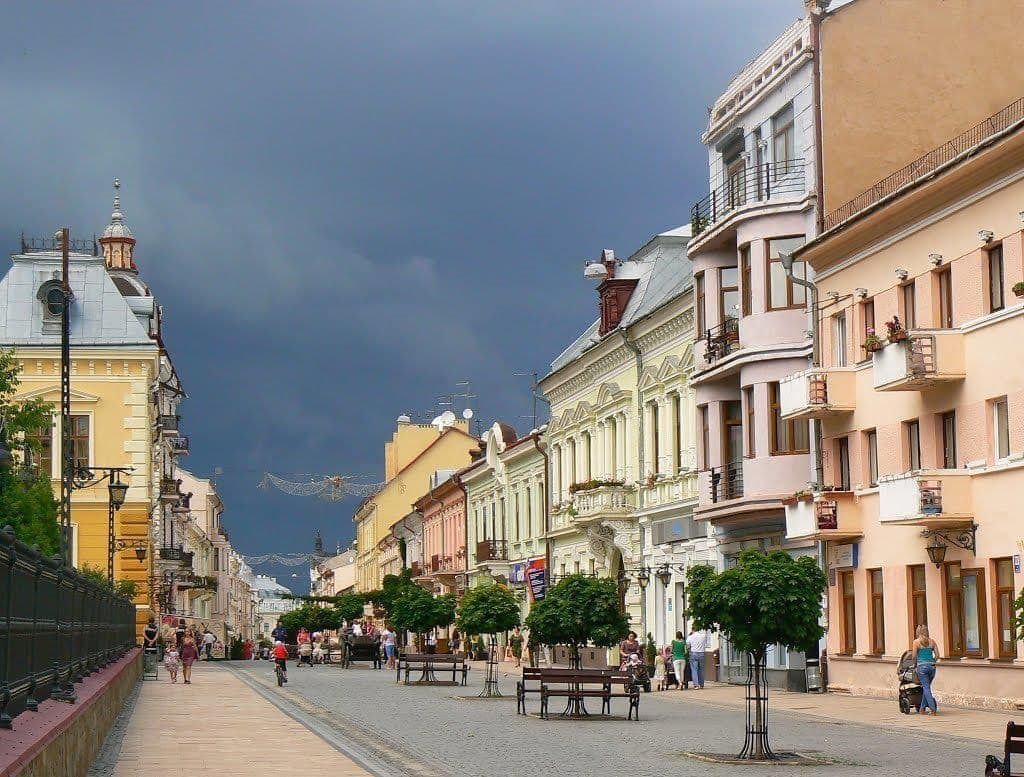 Кишинів — Чернівці